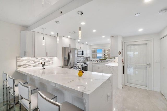 3224 S Ocean Boulevard 615-B, Highland Beach, FL 33487