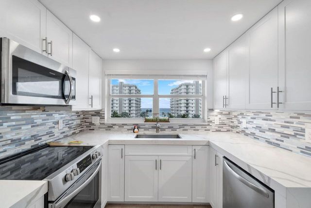 3224 S Ocean Boulevard 615-B, Highland Beach, FL 33487