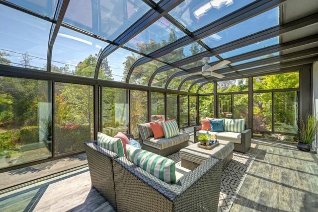 629 Canyon Dr, Auburn, CA 95603
