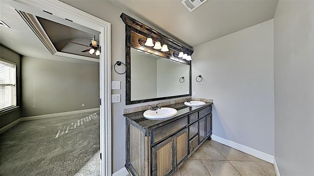 1612 NW 157th Circle, Edmond, OK 73013