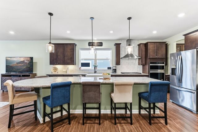 4648 Benjamin Place, Woodbury, MN 55129