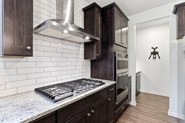 4648 Benjamin Place, Woodbury, MN 55129