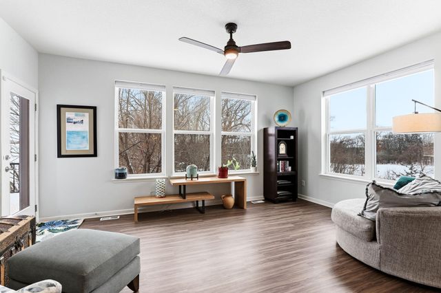 4648 Benjamin Place, Woodbury, MN 55129