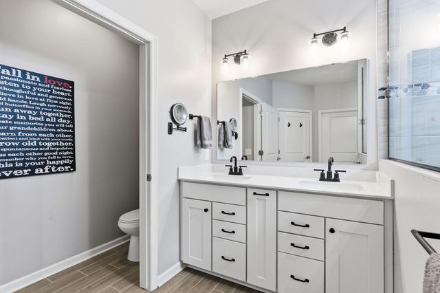 4648 Benjamin Place, Woodbury, MN 55129