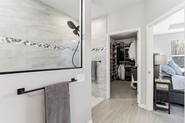 4648 Benjamin Place, Woodbury, MN 55129