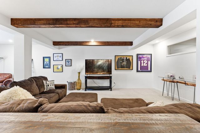 4648 Benjamin Place, Woodbury, MN 55129