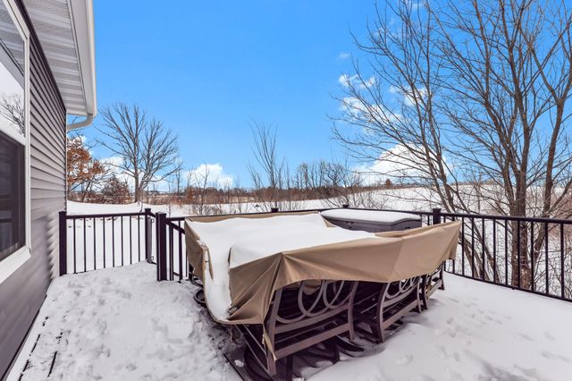 4648 Benjamin Place, Woodbury, MN 55129