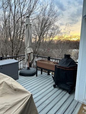 4648 Benjamin Place, Woodbury, MN 55129