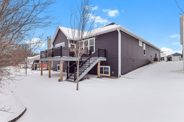 4648 Benjamin Place, Woodbury, MN 55129