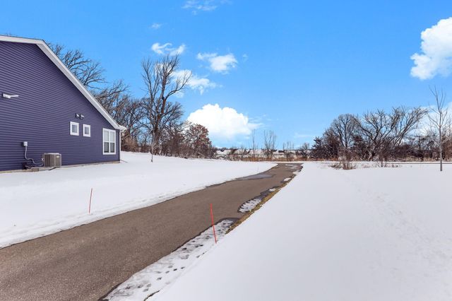 4648 Benjamin Place, Woodbury, MN 55129