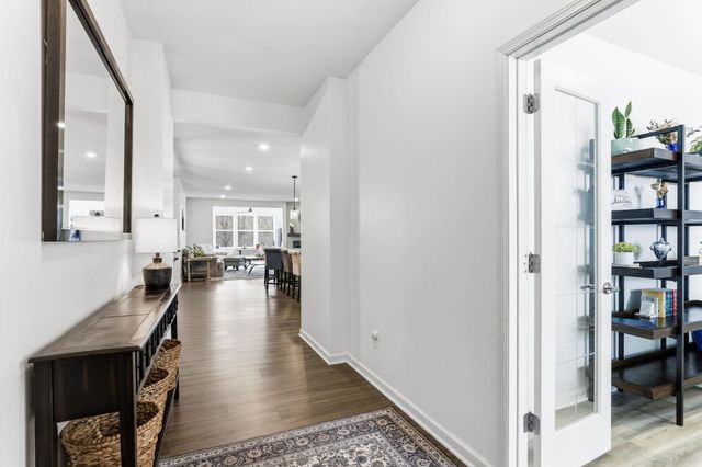 4648 Benjamin Place, Woodbury, MN 55129