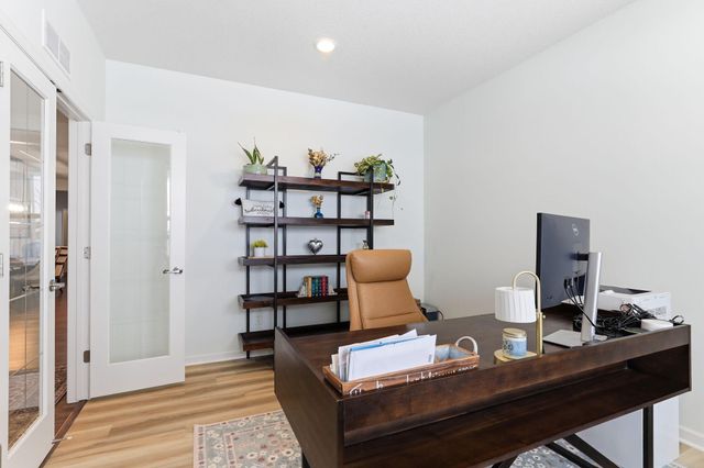 4648 Benjamin Place, Woodbury, MN 55129