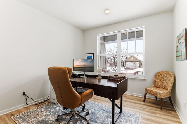 4648 Benjamin Place, Woodbury, MN 55129