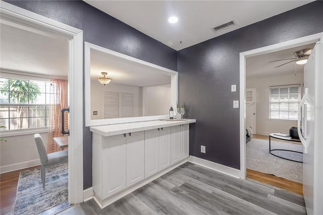 1211 E PARK CIRCLE, Tampa, FL 33604