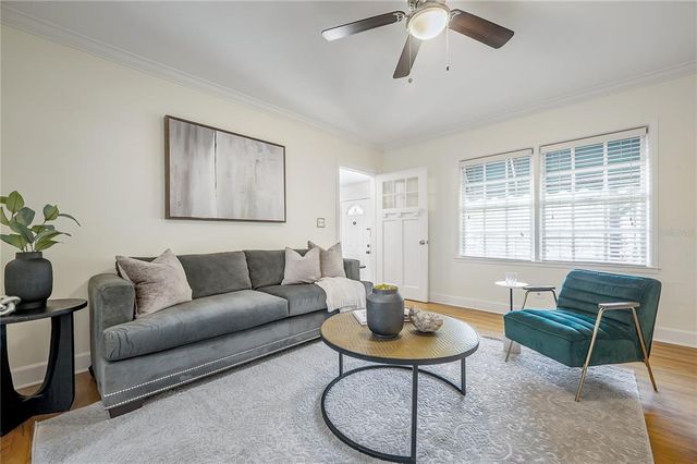 1211 E PARK CIRCLE, Tampa, FL 33604