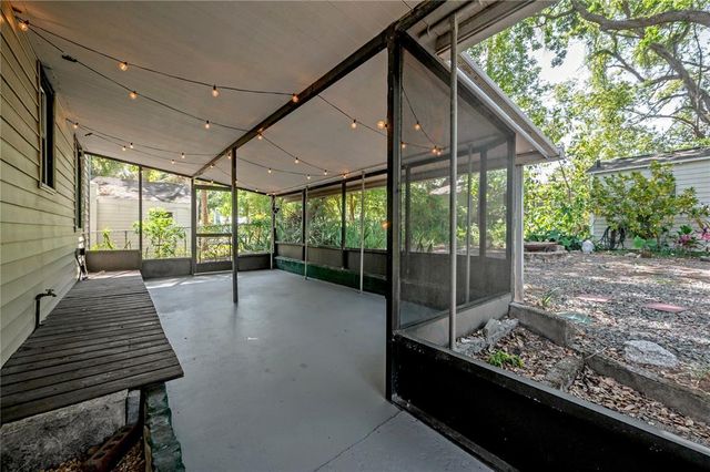 1211 E PARK CIRCLE, Tampa, FL 33604