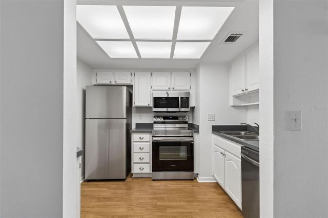 2971 ESTANCIA BOULEVARD 313, Clearwater, FL 33761