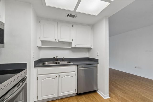 2971 ESTANCIA BOULEVARD 313, Clearwater, FL 33761