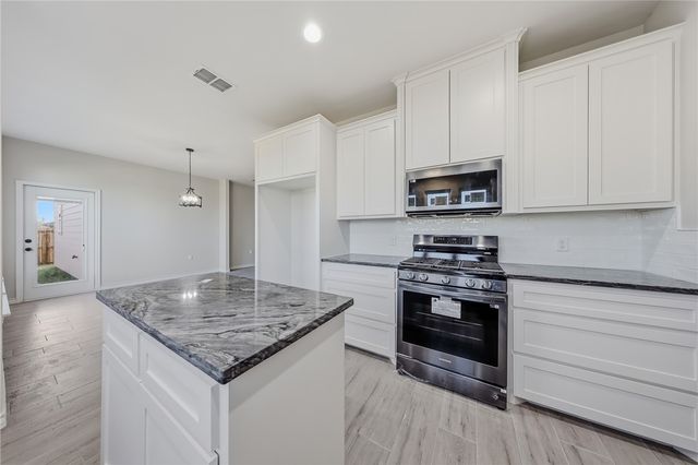 710 Mereet Dr, Corpus Christi, TX 78418