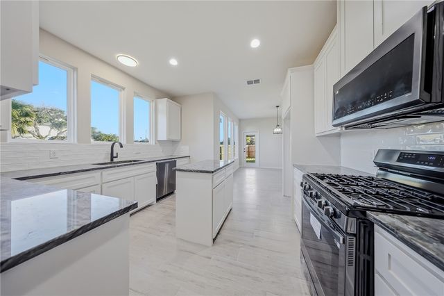 710 Mereet Dr, Corpus Christi, TX 78418