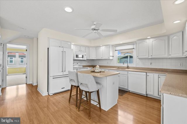 410 VICTORIA RD, South Bethany, DE 19930