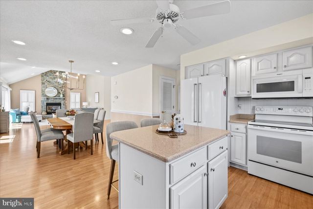 410 VICTORIA RD, South Bethany, DE 19930