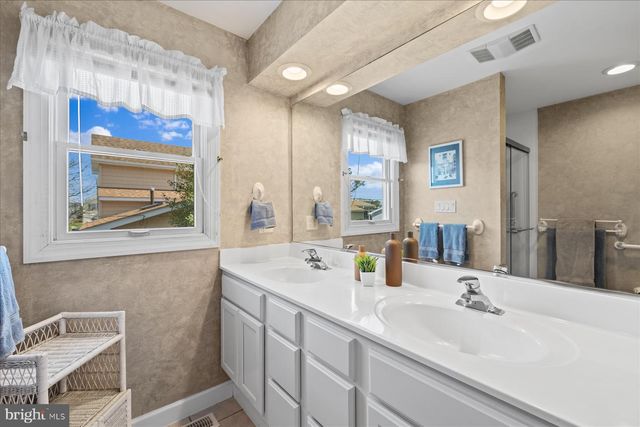 410 VICTORIA RD, South Bethany, DE 19930