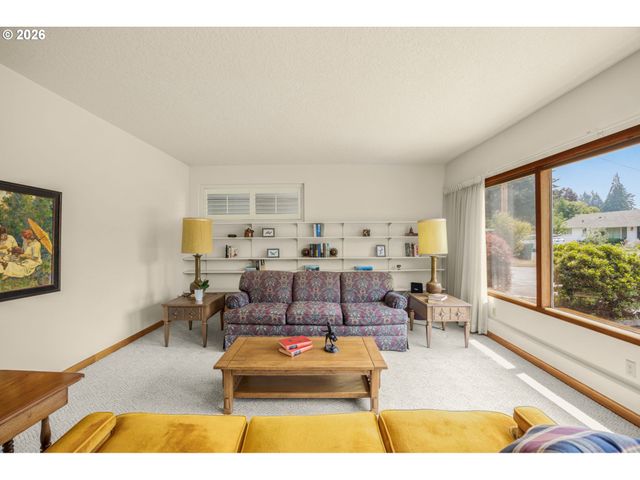3223 17TH Pl, Forest Grove, OR 97116