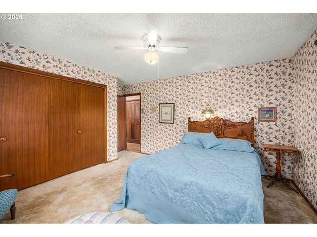 3223 17TH Pl, Forest Grove, OR 97116