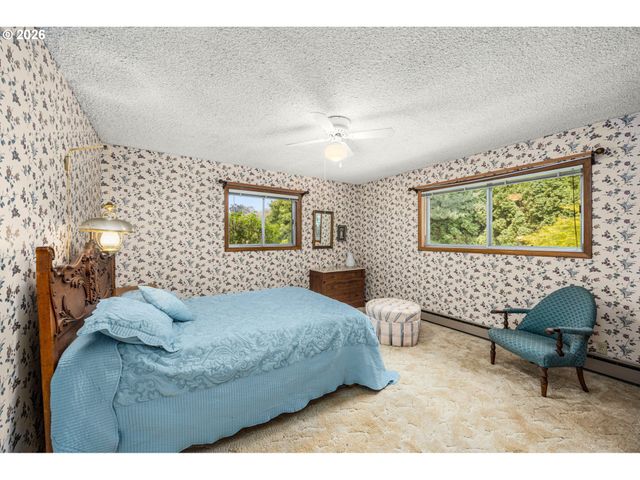 3223 17TH Pl, Forest Grove, OR 97116