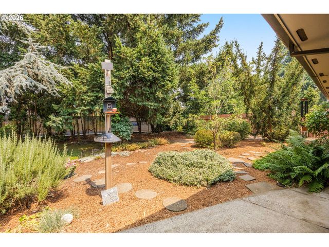 3223 17TH Pl, Forest Grove, OR 97116