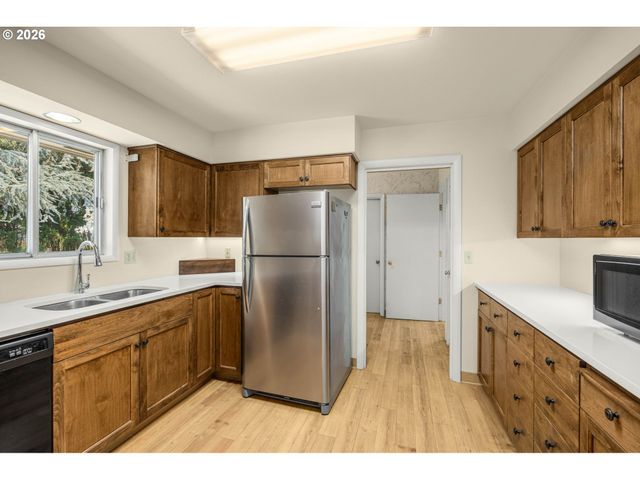 3223 17TH Pl, Forest Grove, OR 97116