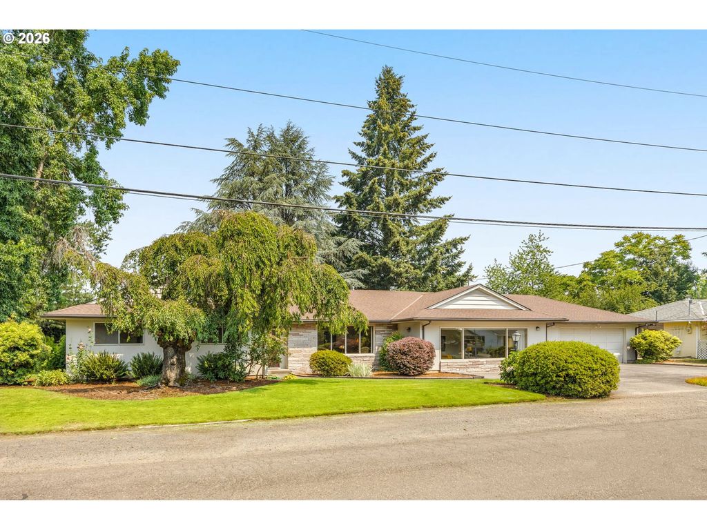 3223 17TH Pl, Forest Grove, OR 97116