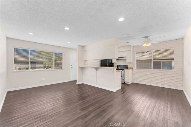 128 Stillman Way 4, Upland, CA 91786