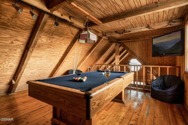 817 Ridgefield Drive, Sevierville, TN 37876