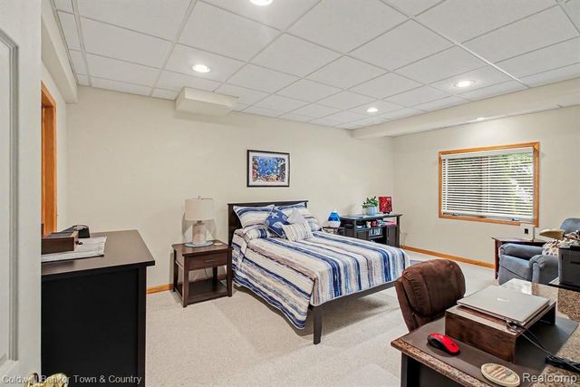 2246 Willow Tree Drive, Brighton, MI 48116