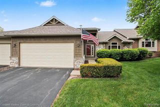 2246 Willow Tree Drive, Brighton, MI 48116