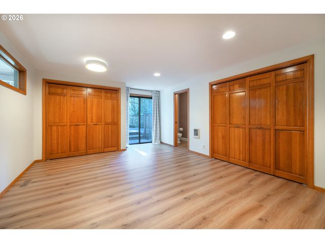 2040 DOGWOOD Dr, Eugene, OR 97405