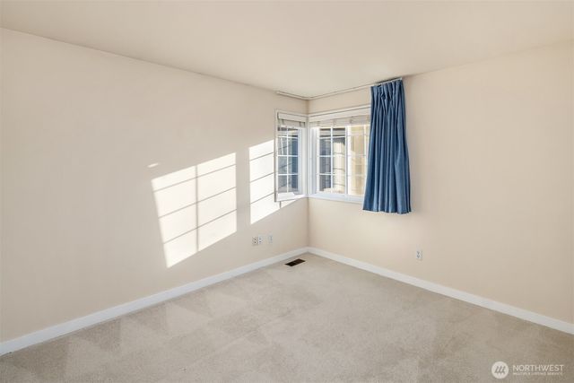 2462 238th Place NE, Sammamish, WA 98074