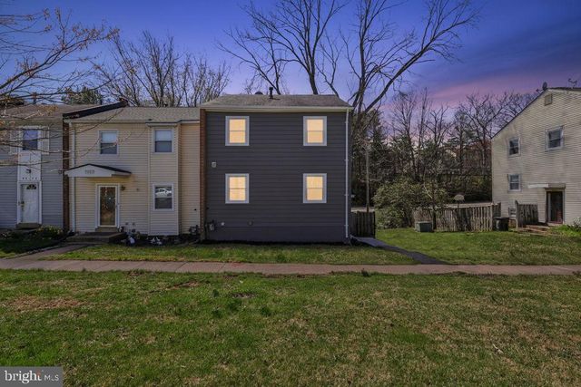 9662 WESTPORT LN, Burke, VA 22015