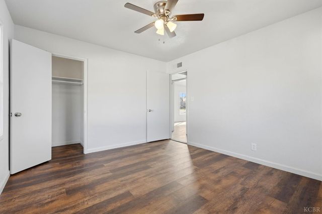 100 W Terrace Drive, Hanford, CA 93230