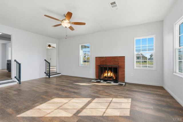 100 W Terrace Drive, Hanford, CA 93230