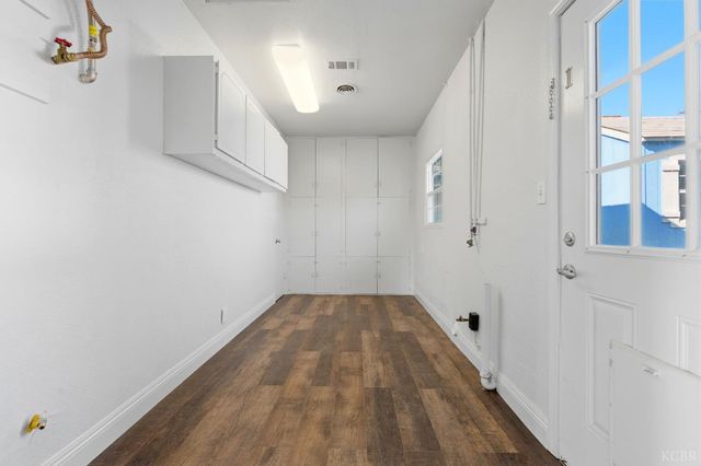 100 W Terrace Drive, Hanford, CA 93230