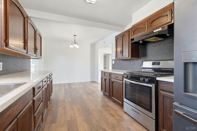 100 W Terrace Drive, Hanford, CA 93230