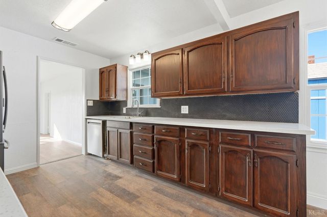 100 W Terrace Drive, Hanford, CA 93230