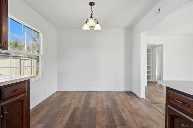 100 W Terrace Drive, Hanford, CA 93230