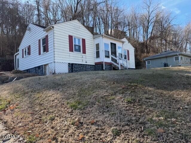 1169 Valley Drive, Bristol, VA 24201