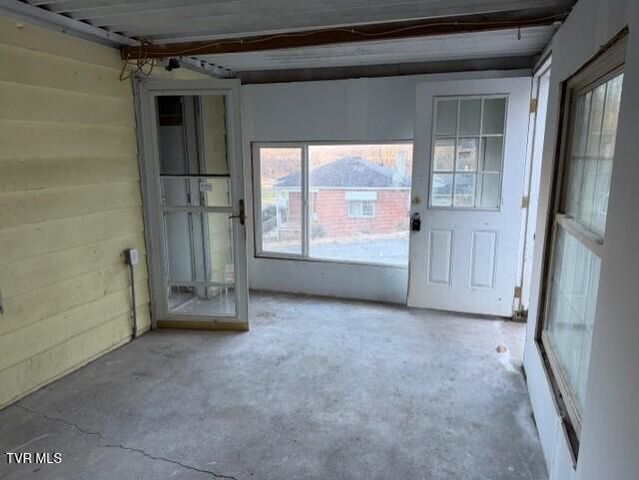 1169 Valley Drive, Bristol, VA 24201