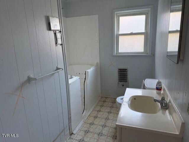 1169 Valley Drive, Bristol, VA 24201