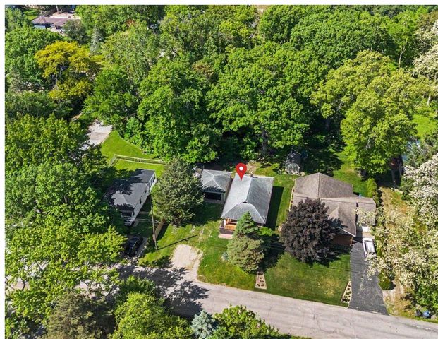 226 S Barker Street, New Buffalo, MI 49117